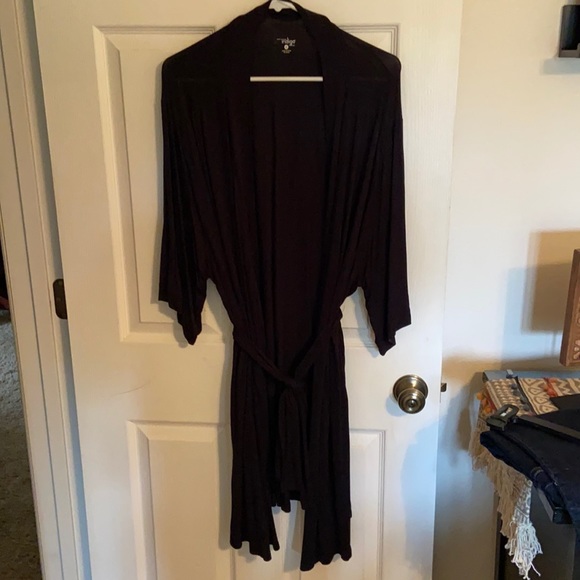 Indigo Other - Light weight silky black robe